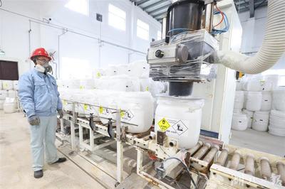 江漢油田鹽化工實(shí)現(xiàn)“開門紅”，化工產(chǎn)品生產(chǎn)勢頭強(qiáng)勁